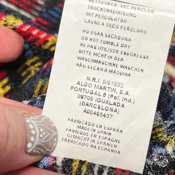 Aldomartins Cap Juluca A New Story Geometric Mesh Top - Picture 5 of 6